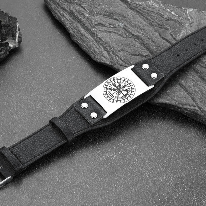 Viking Compass Leather Bracelet In Nordic Style - scene image(2)