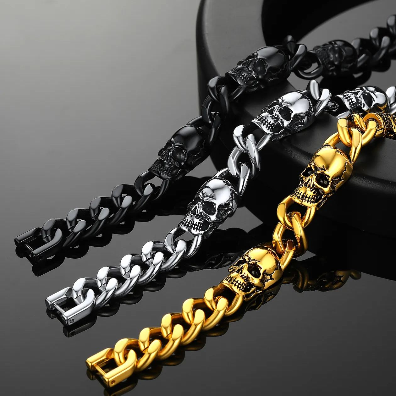 Men's Curb Chain Bracelet with Skull