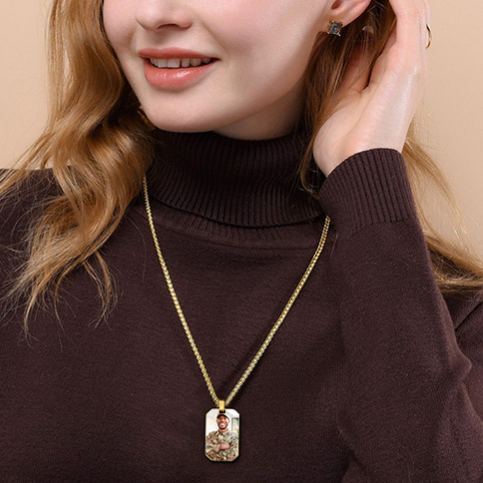 Personalized Portrait Pendant Necklace