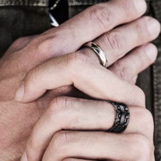 Size 10 Weed Thumb Ring