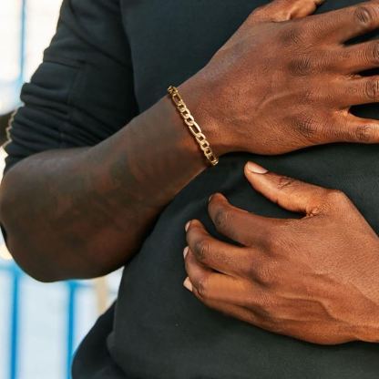 Stainless steel figaro bracelet on wrist