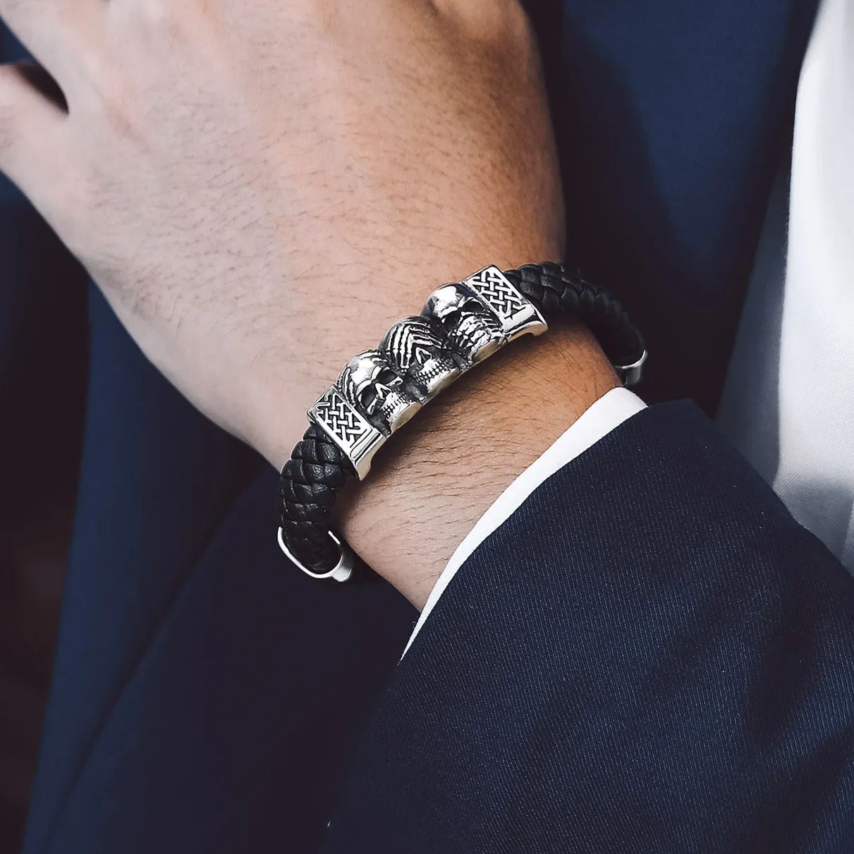 Skull Style Leather Bracelet With Pattern In Button(Silver) - model effect