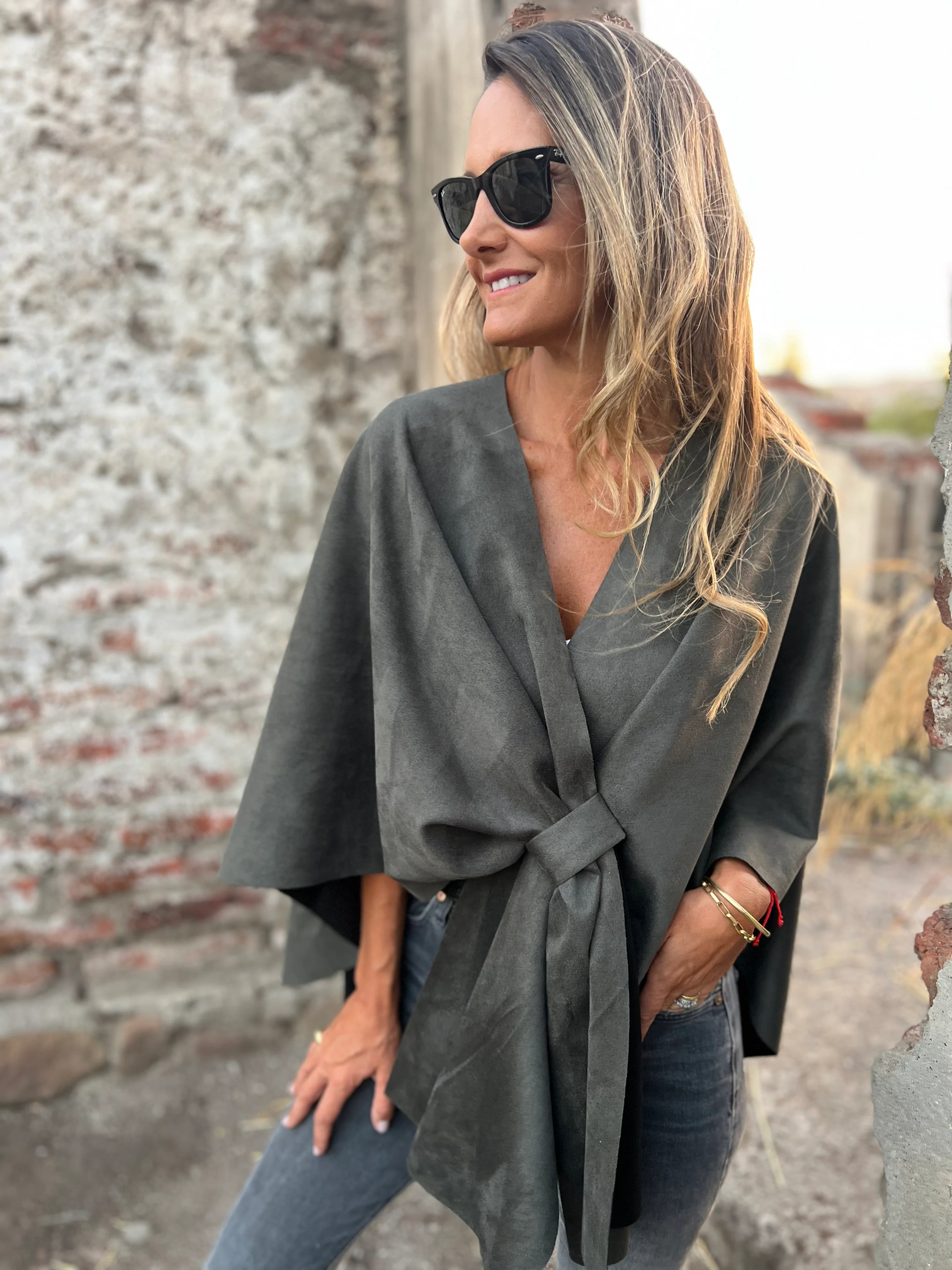 CLEARANCE SALE🔥V-Neck Faux Suede Poncho Cape