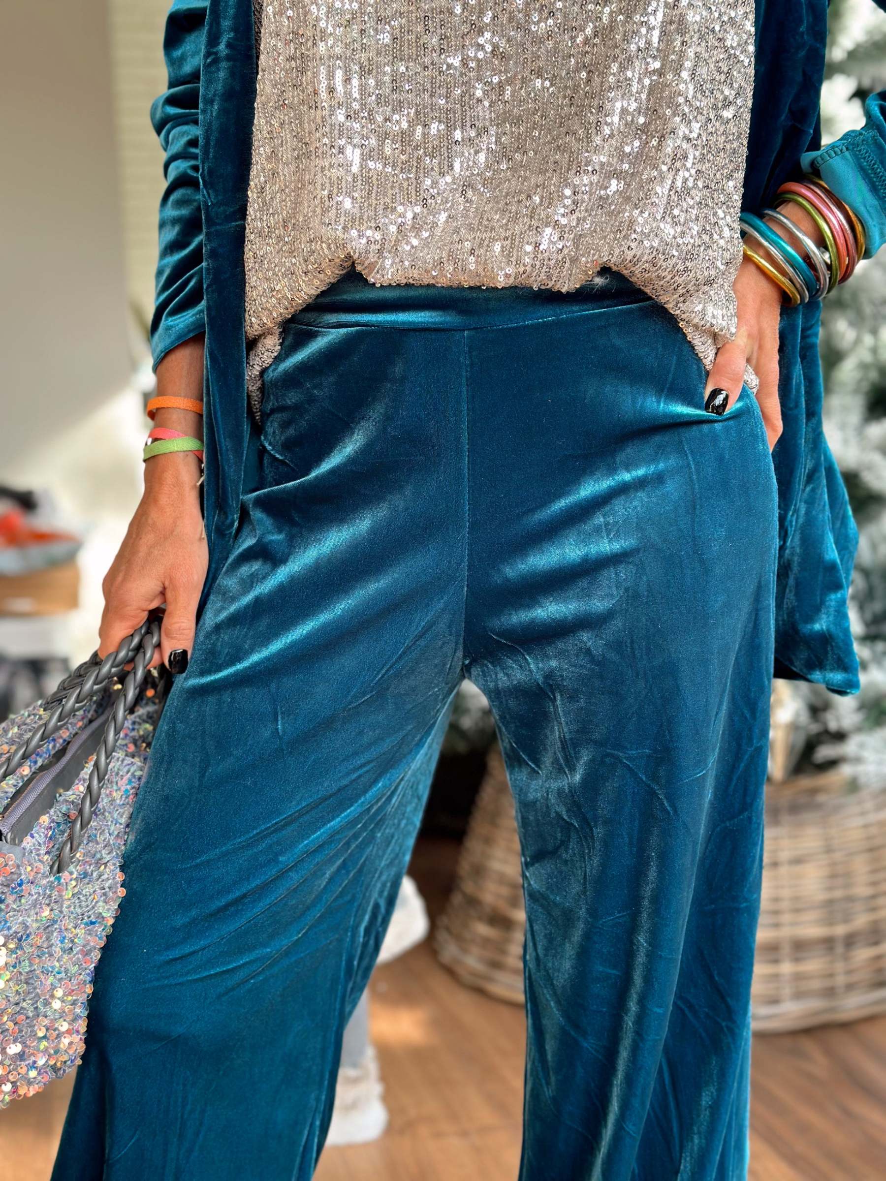 CONJUNTO JADE TERCIOPELO PISTACHO