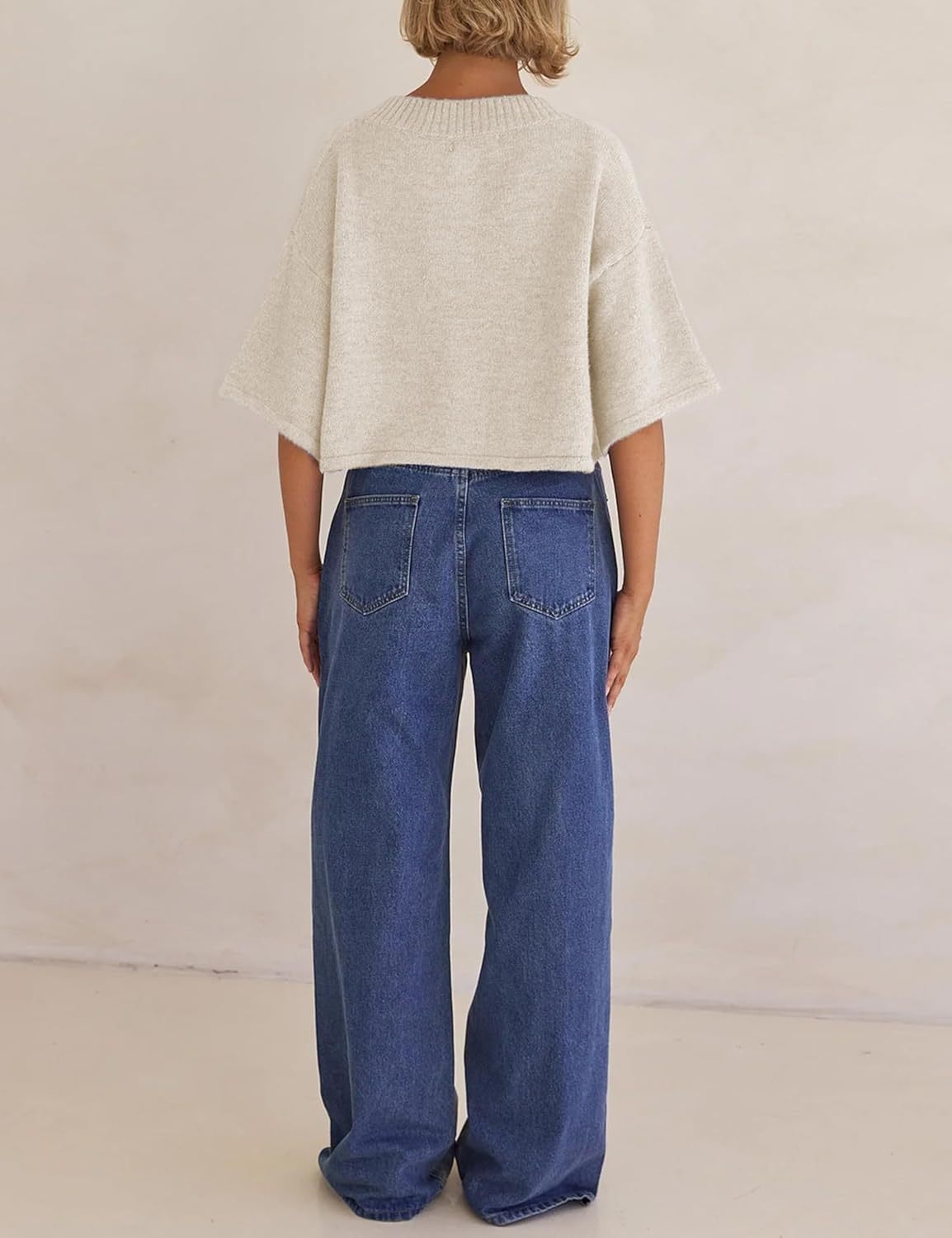 Lightweight Cropped Button Cardigan