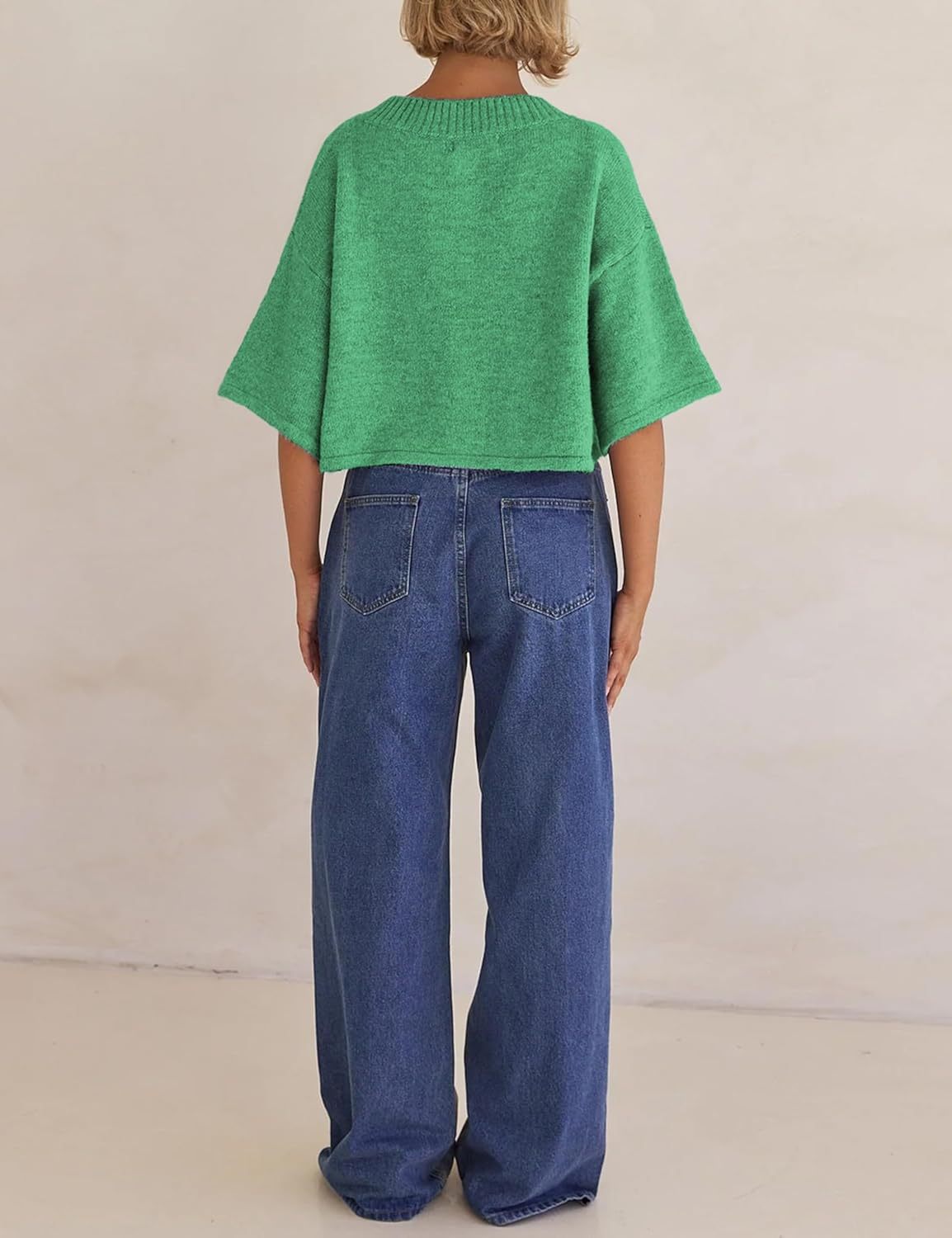 Lightweight Cropped Button Cardigan