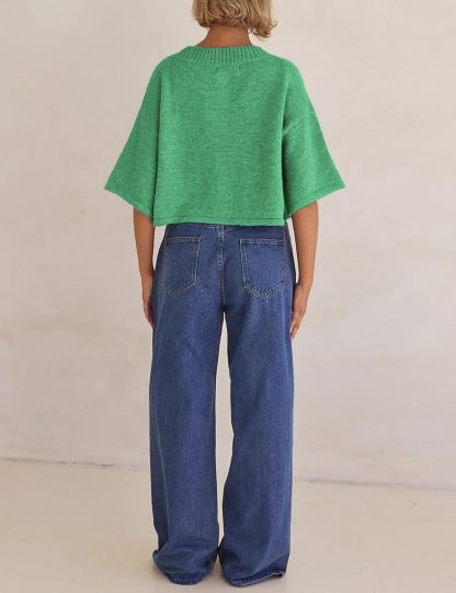 Lightweight Cropped Button Cardigan