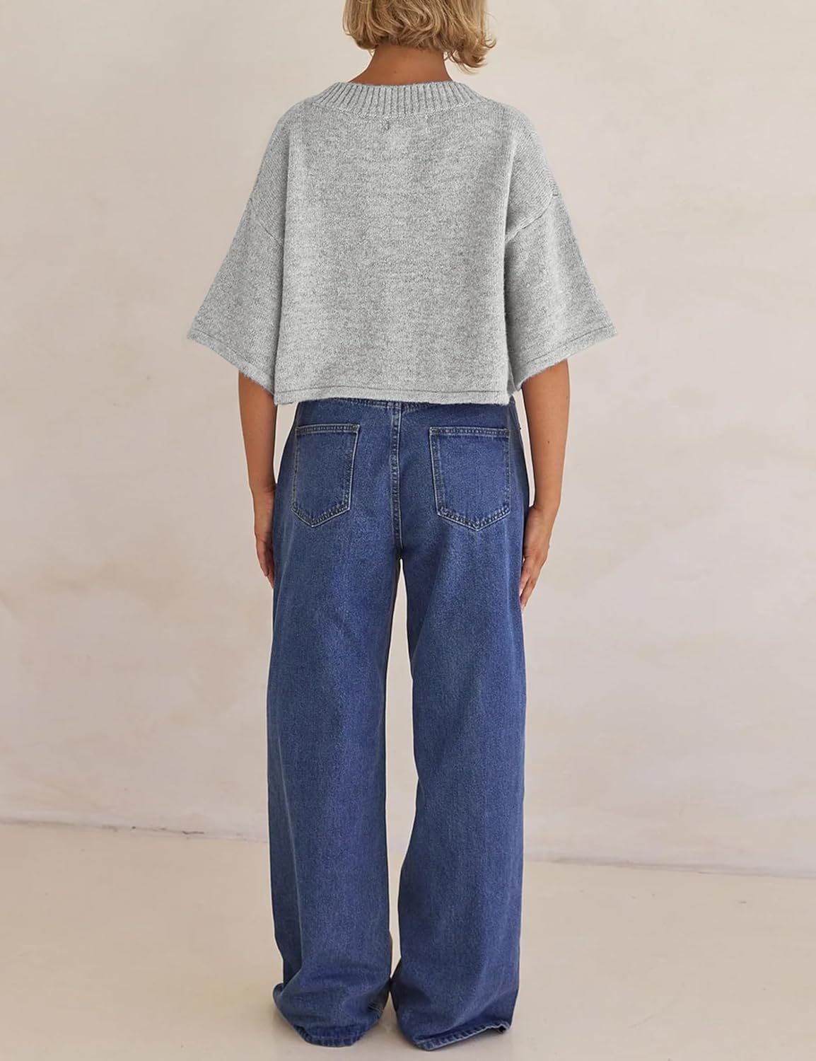 Lightweight Cropped Button Cardigan