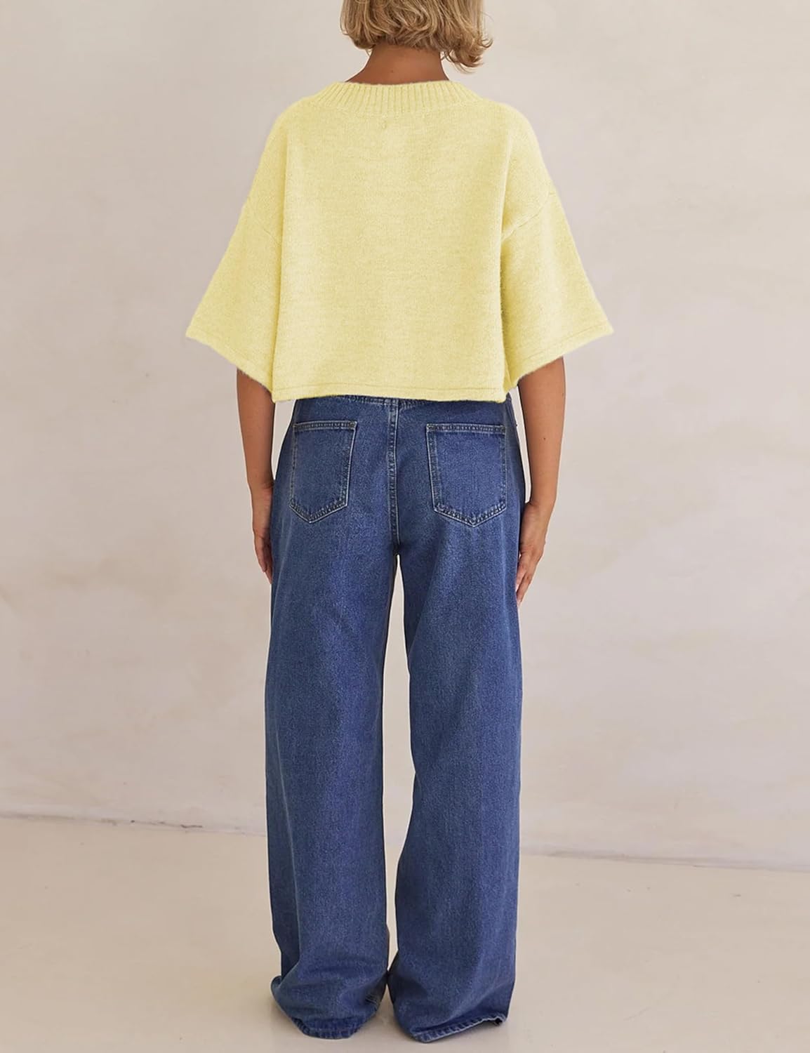 Lightweight Cropped Button Cardigan