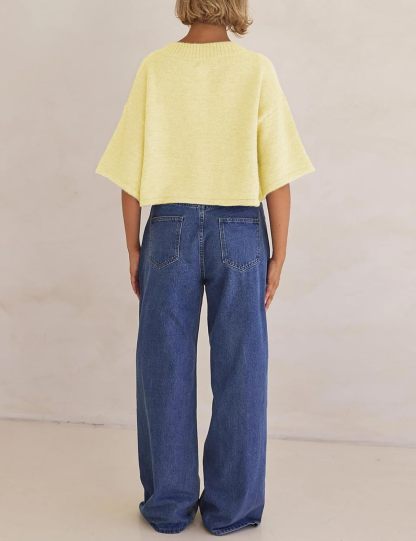 Lightweight Cropped Button Cardigan