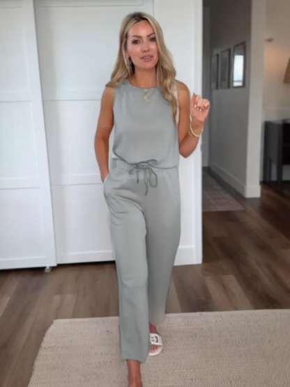 ??DSICOUNT SALES??-Women��s Sleeveless Button 2-Piece set with Pockets