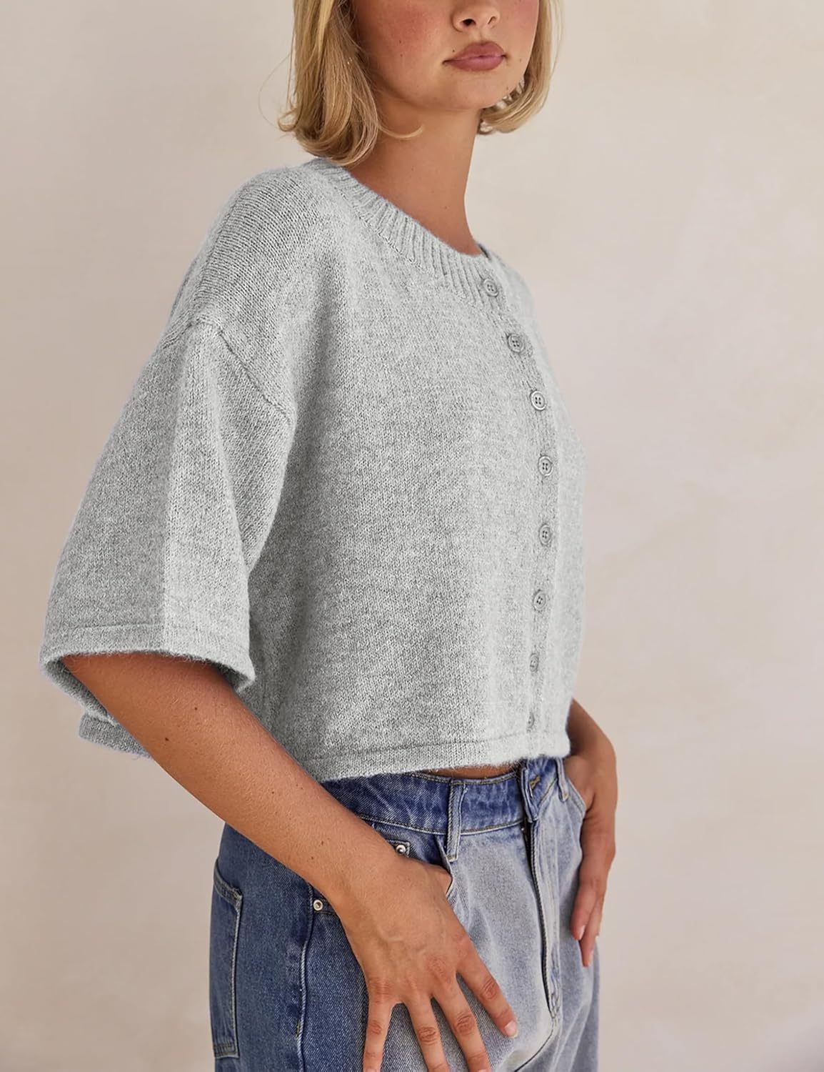 Lightweight Cropped Button Cardigan