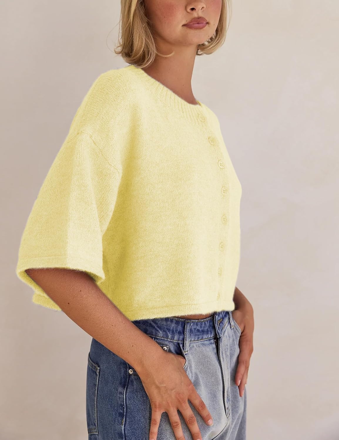 Lightweight Cropped Button Cardigan