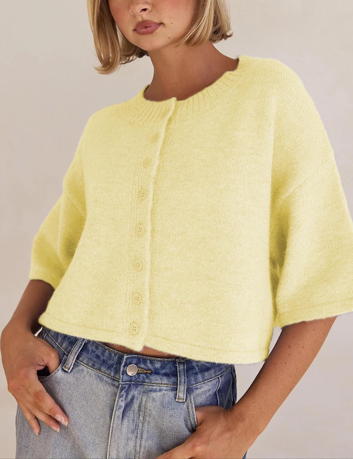 Lightweight Cropped Button Cardigan