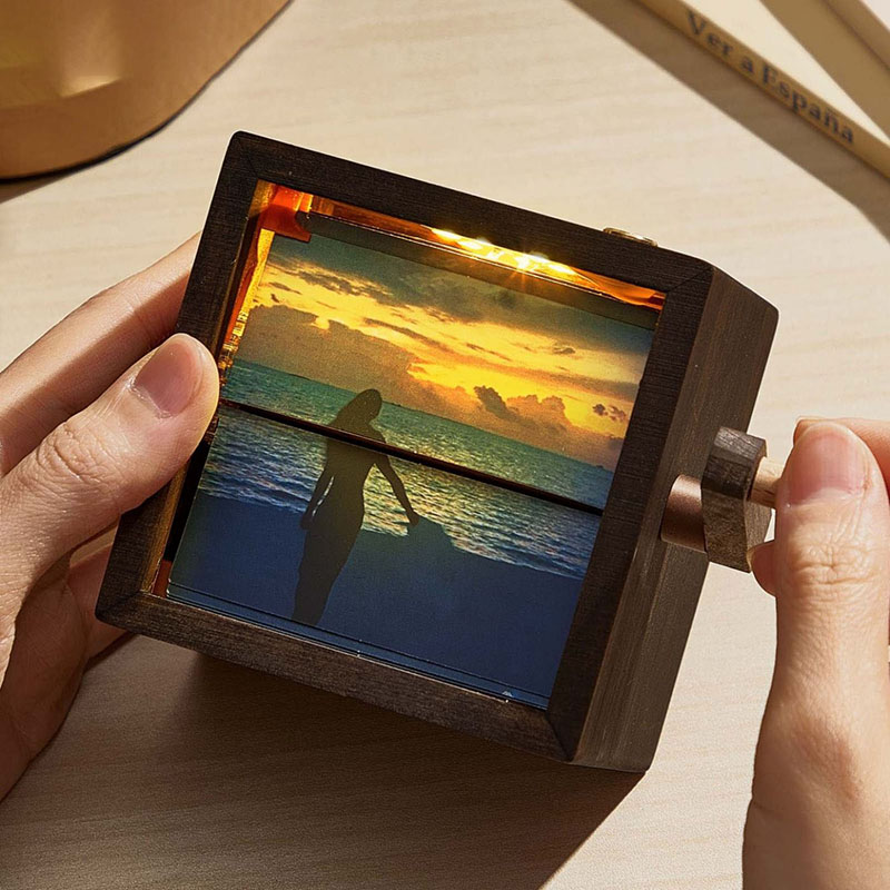 Hand-cranked photo album