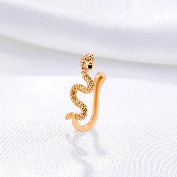 Snake nose stud