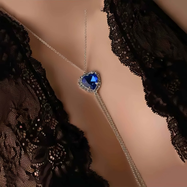 High-end pure heart diamond necklace