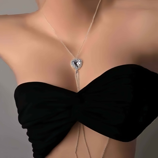 High-end pure heart diamond necklace