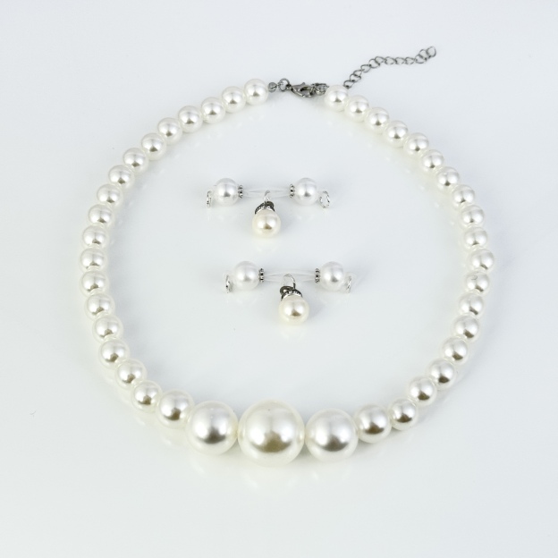 Pure Desire Pearl Set