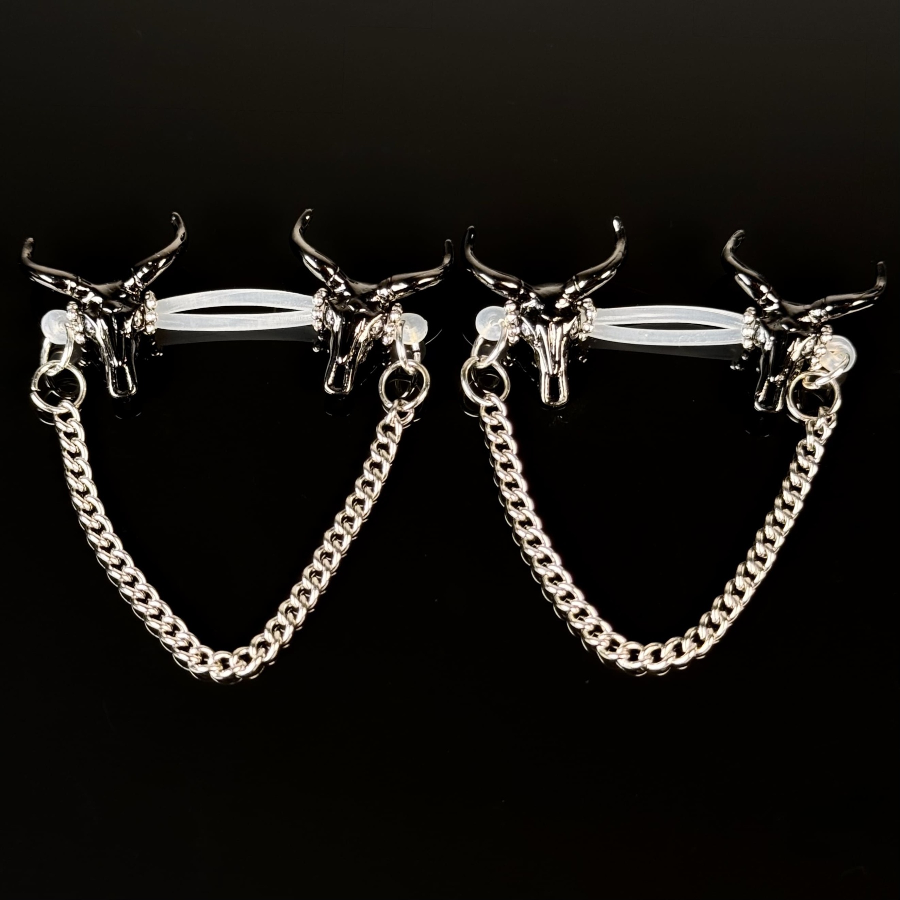 Bonded Bull Chain Clips