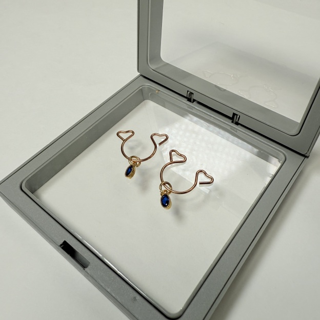 Adjustable birthstone