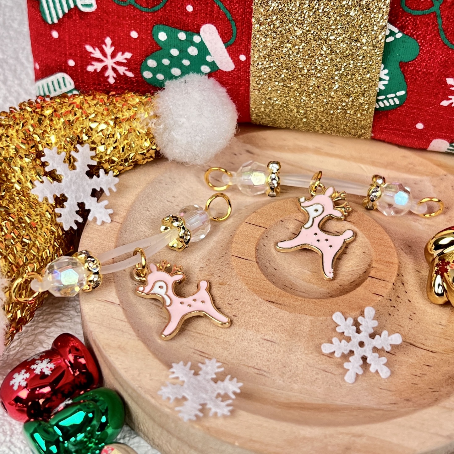 Frost Crystal Stag Clip