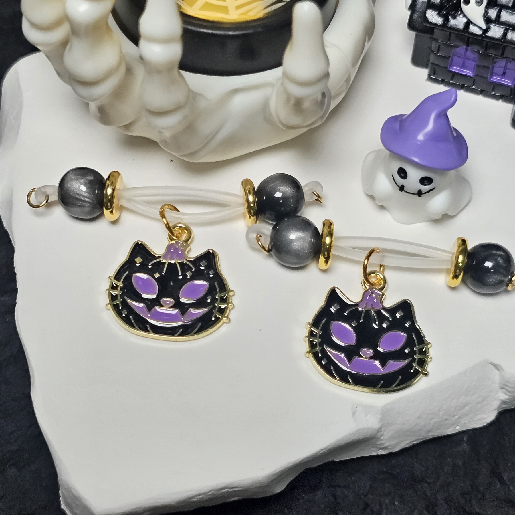 Adjustable Mischievous Cat🎃