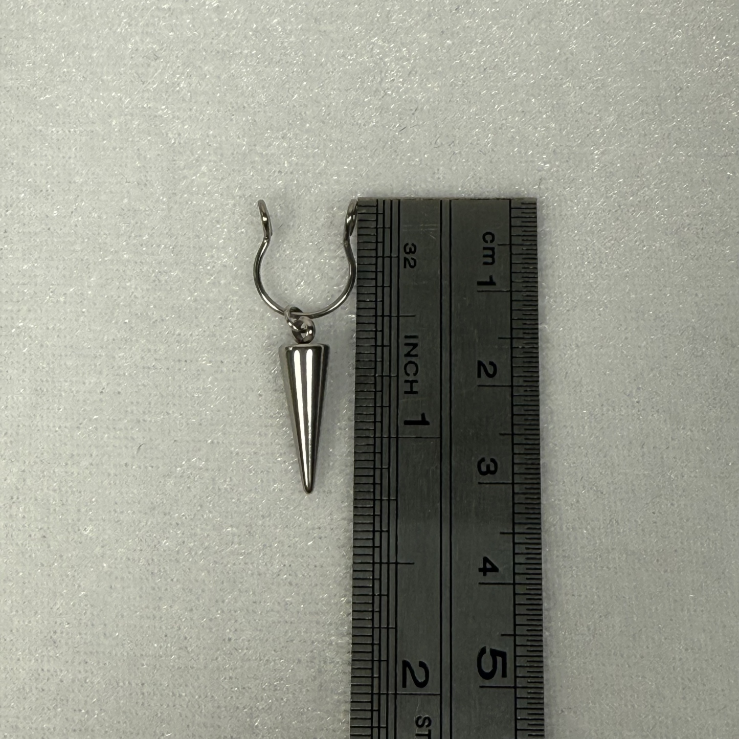 Punk men's piercing-free nipple clamps