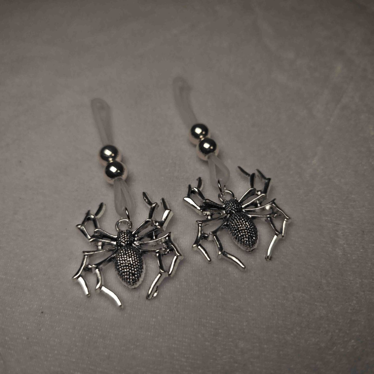 Spooky Spider Clips
