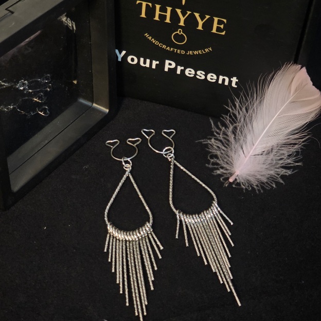 Twilight Tassel Clip