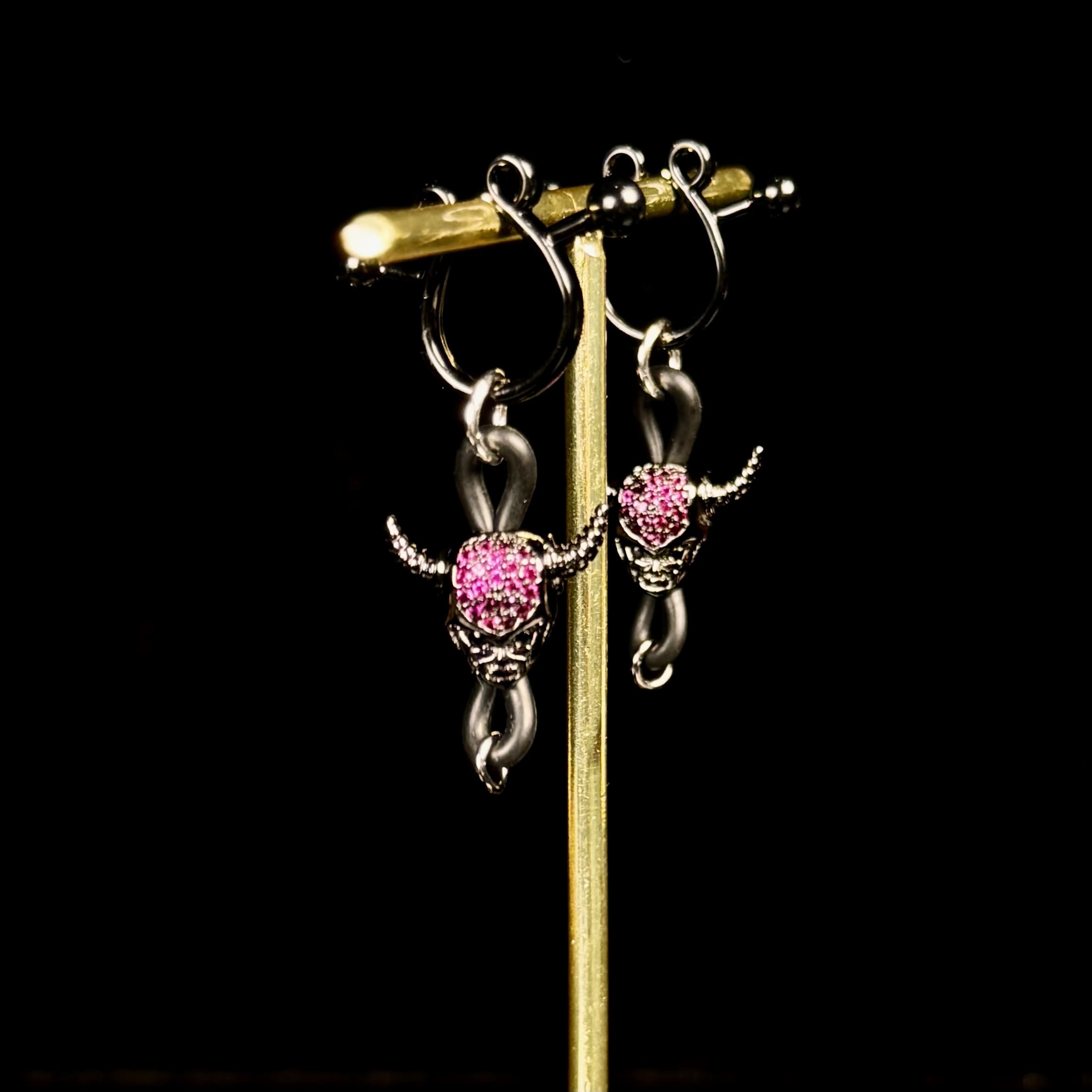 Control & Play Chain Clips