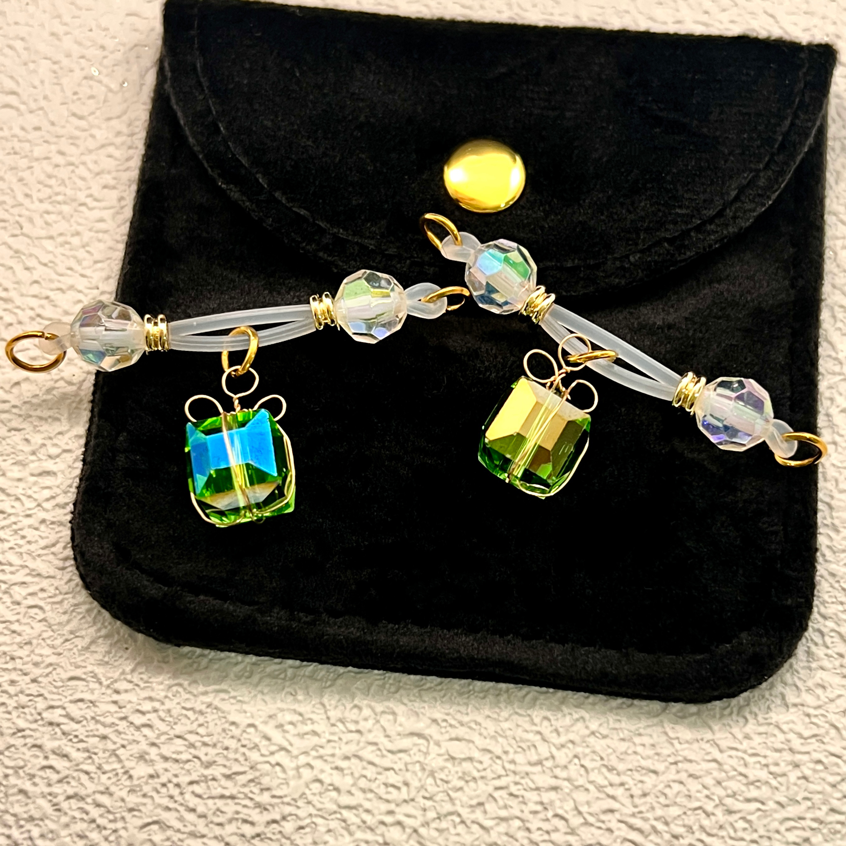 Green Gem Frost Clips