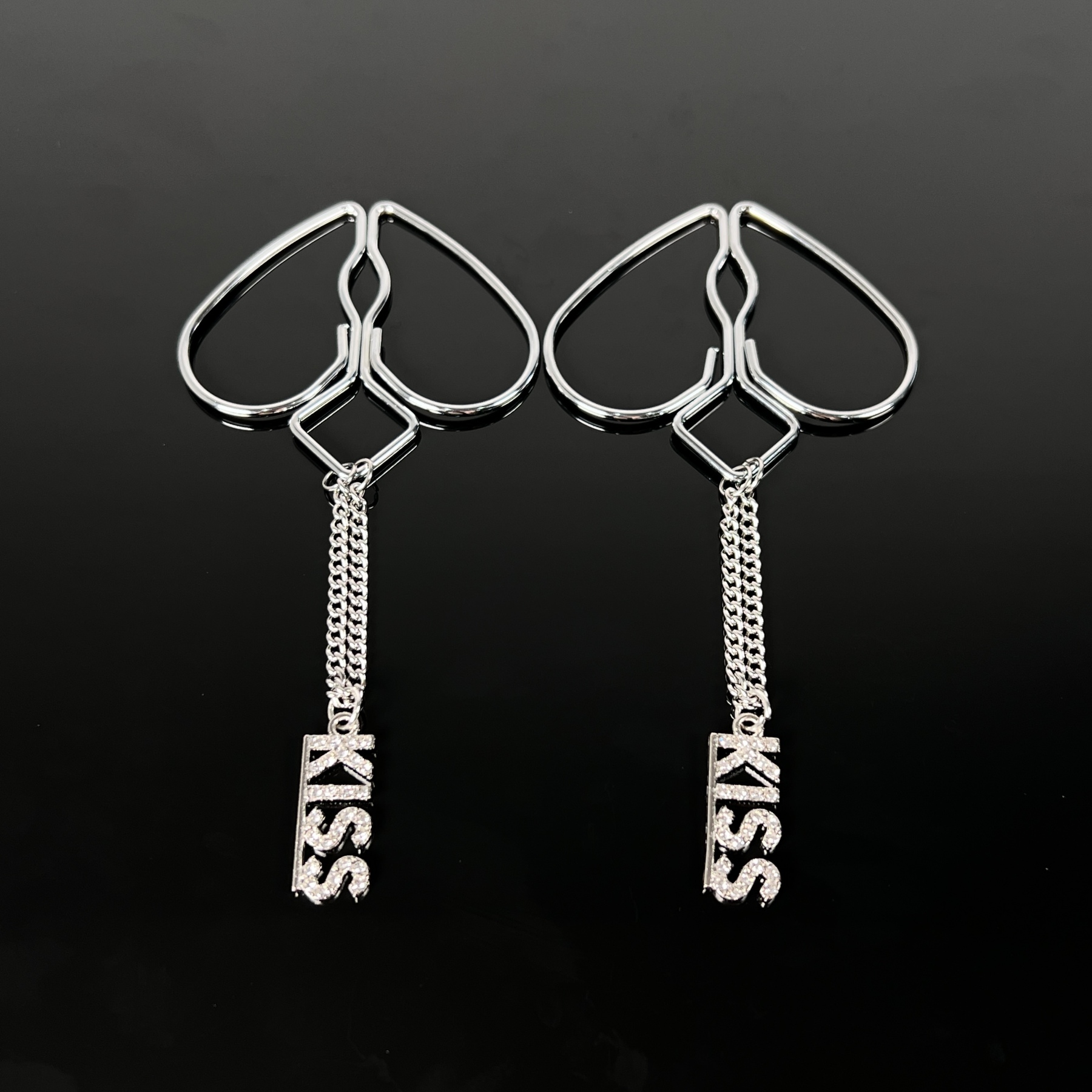 Bold KISS Men’s Nipple Jewelry