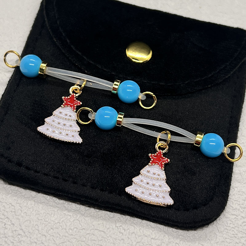 Frosted Eve Nip Clips