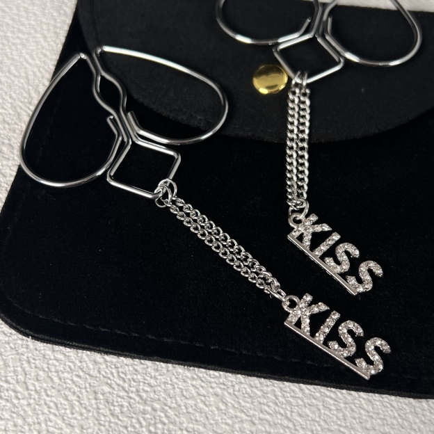 Bold KISS Men’s Nipple Jewelry