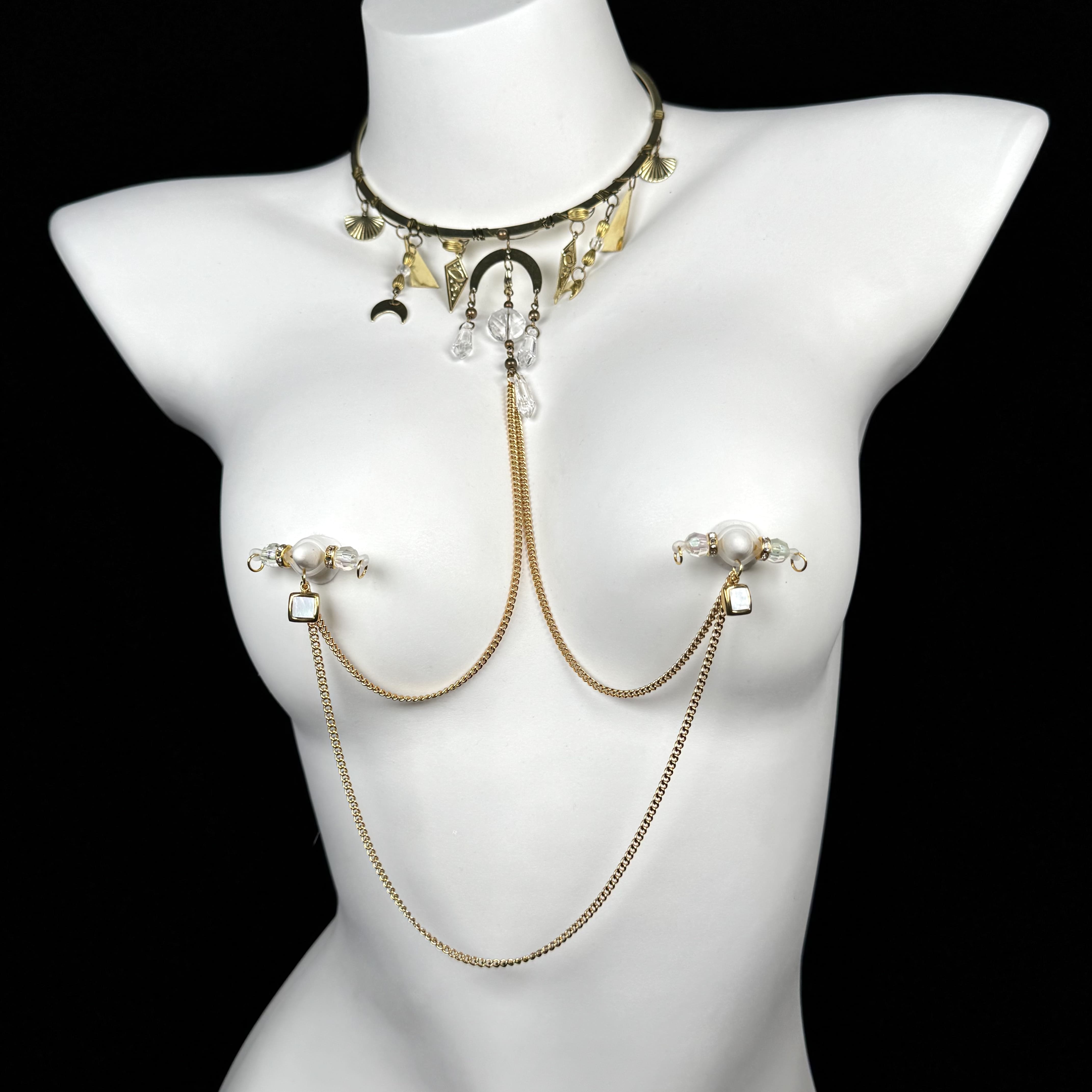 Sovereign Gold Chain Ensemble