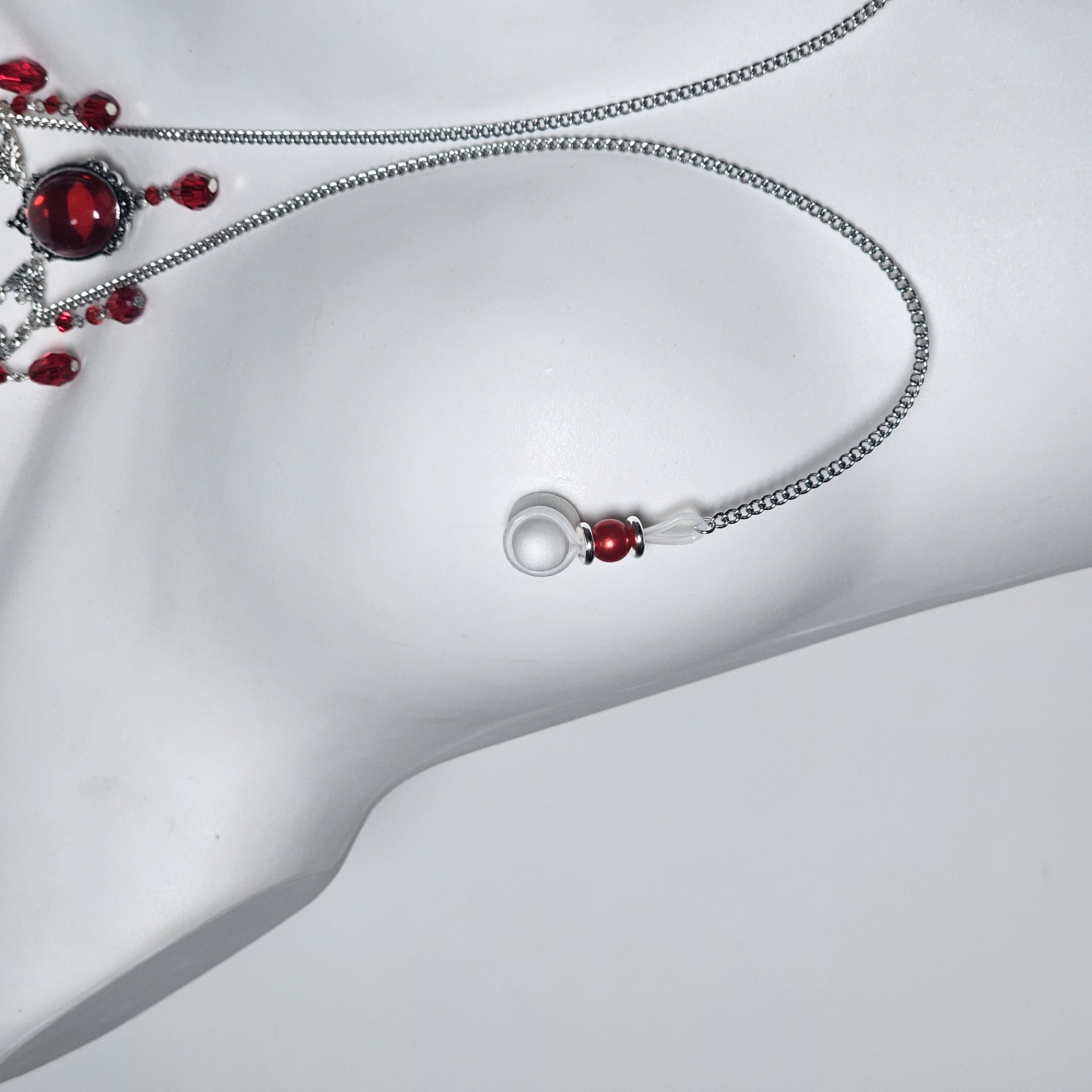 Sexy ruby ​​nipple chain