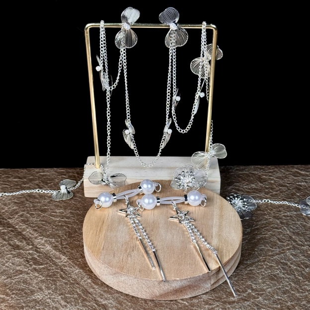 Starlight Pearl Chain Set