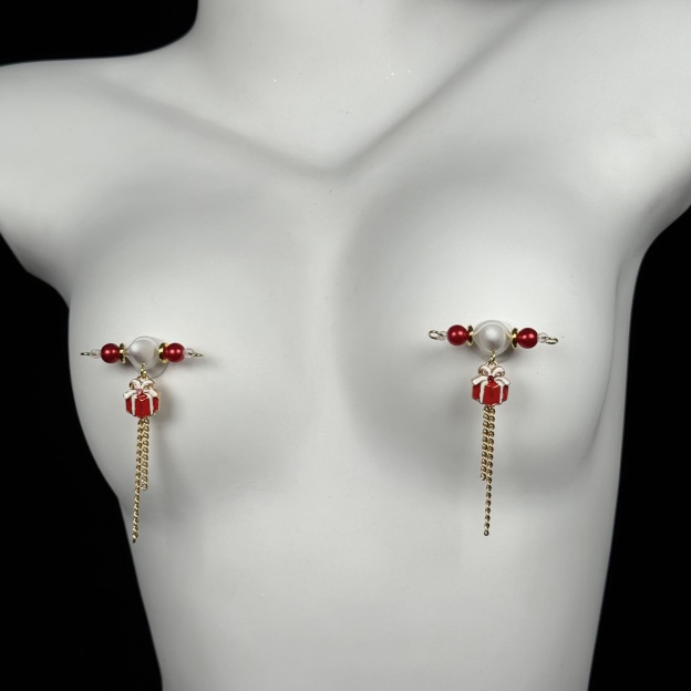 Gilded Gift Box Red Pearl Charm