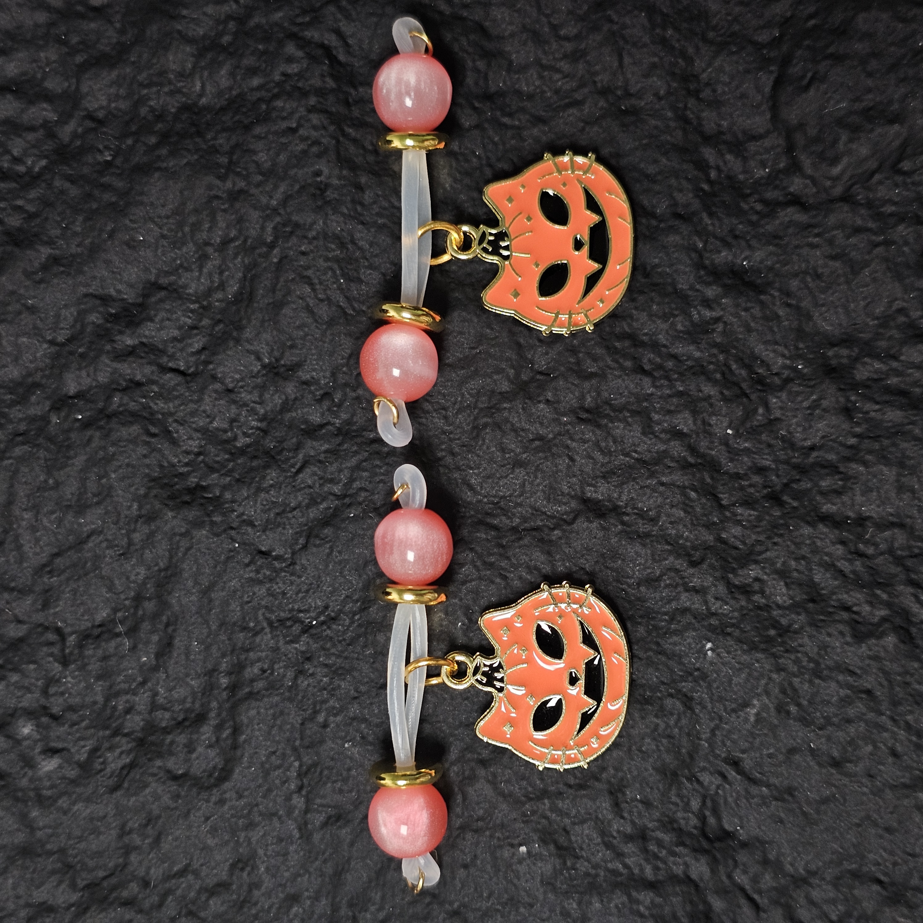 Adjustable Crystal Bead Playful Cat