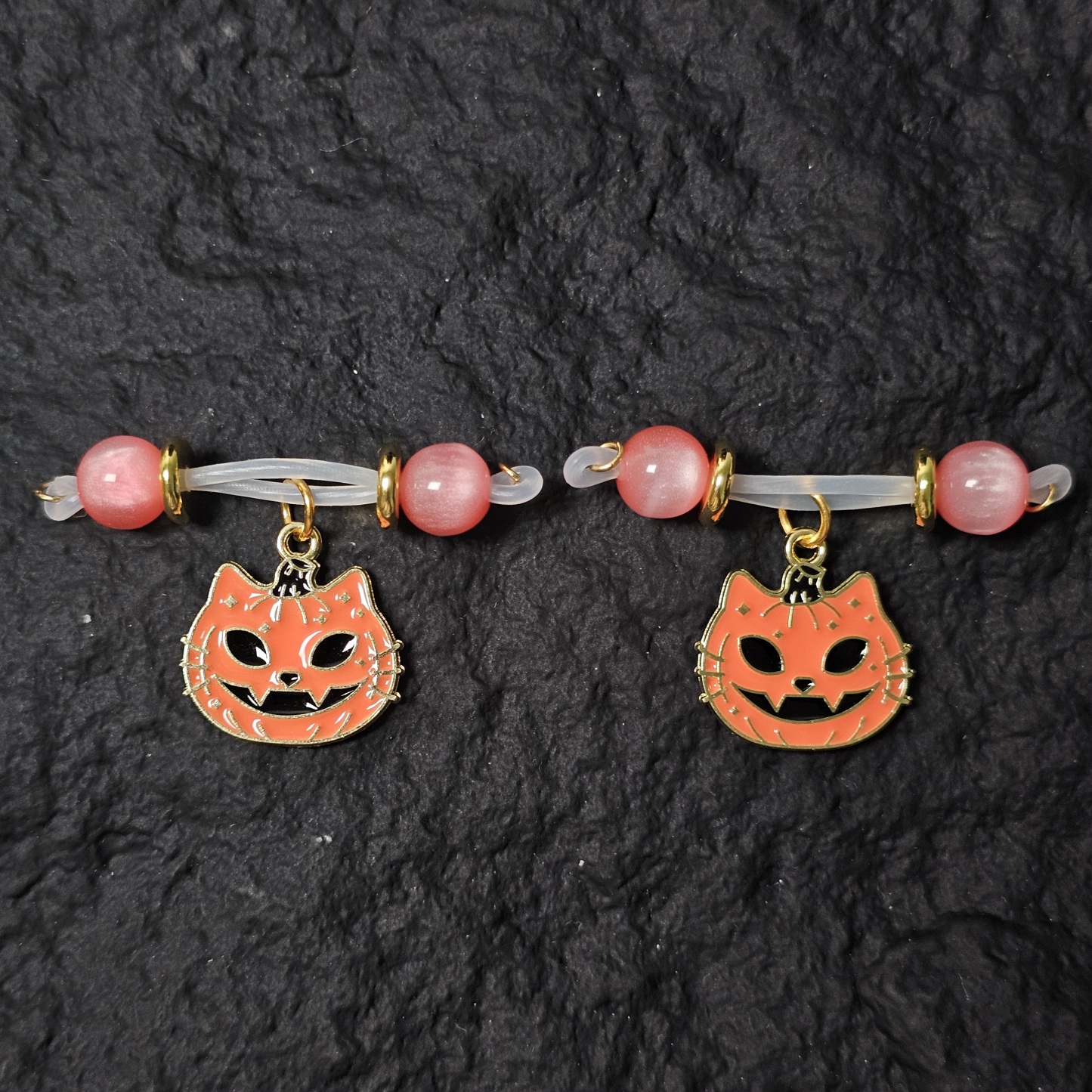 Adjustable Crystal Bead Playful Cat