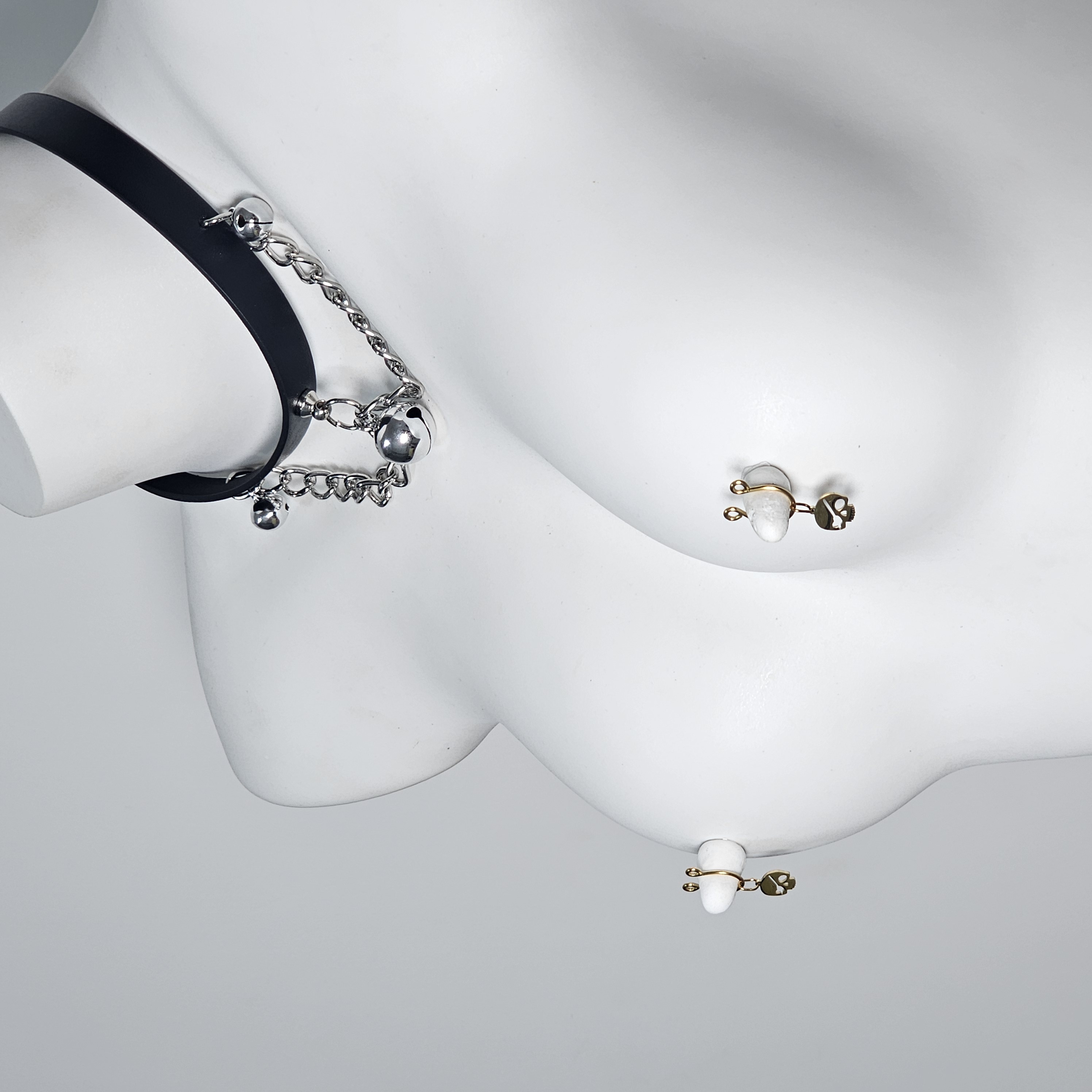 Gilded skull pendant