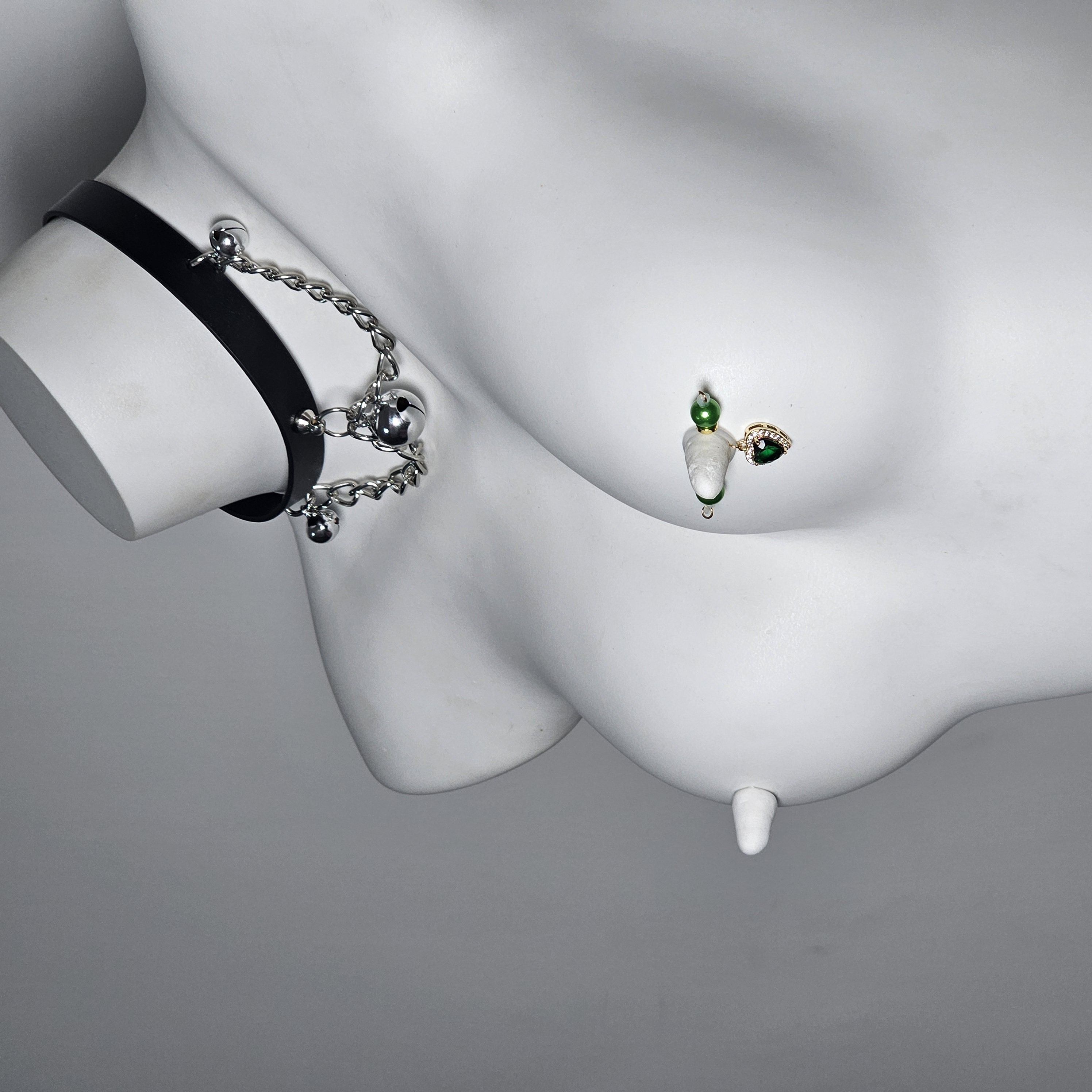 Green crystal + green gemstone