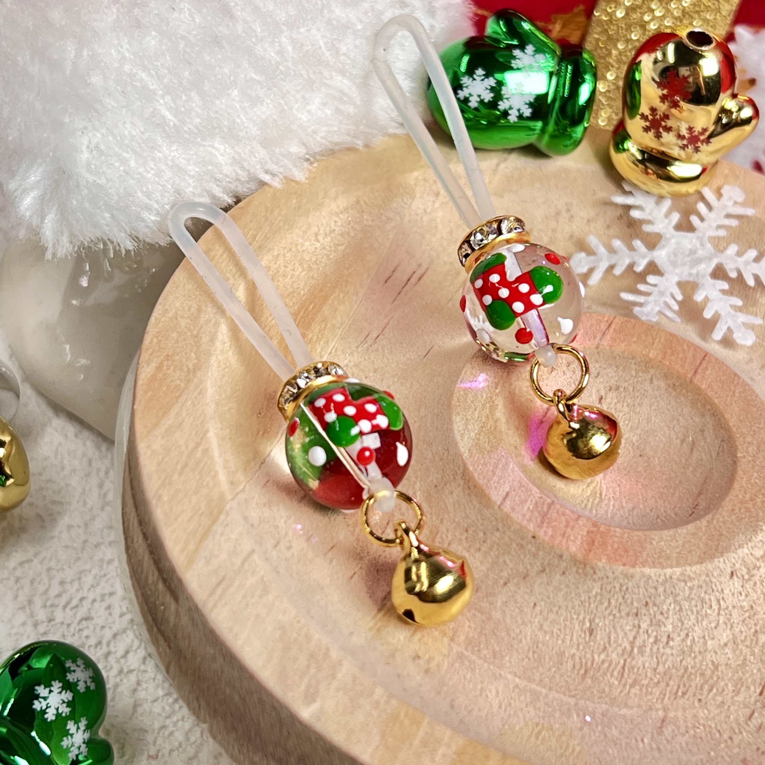 Jingle Temptation Clamp