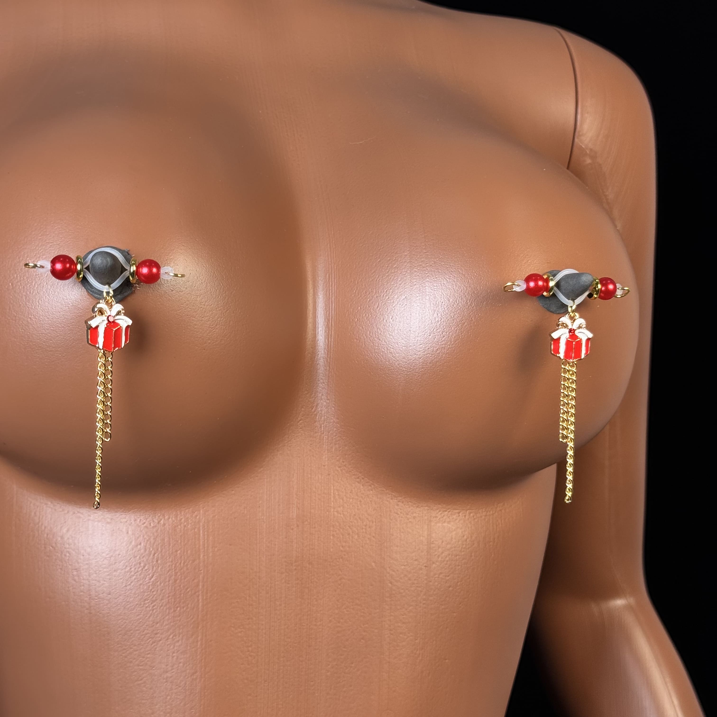 Gilded Gift Box Red Pearl Charm