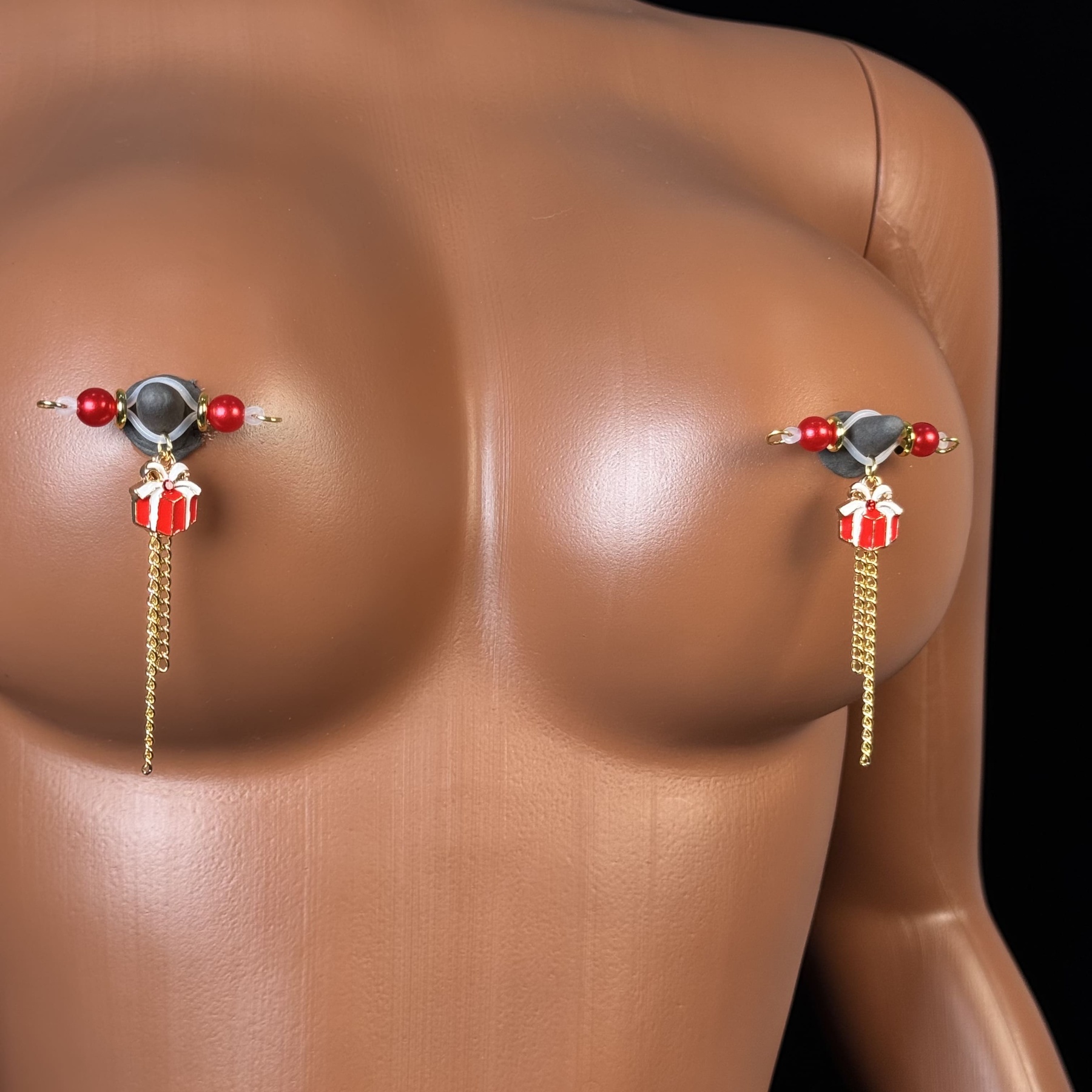 Gilded Gift Box Red Pearl Charm