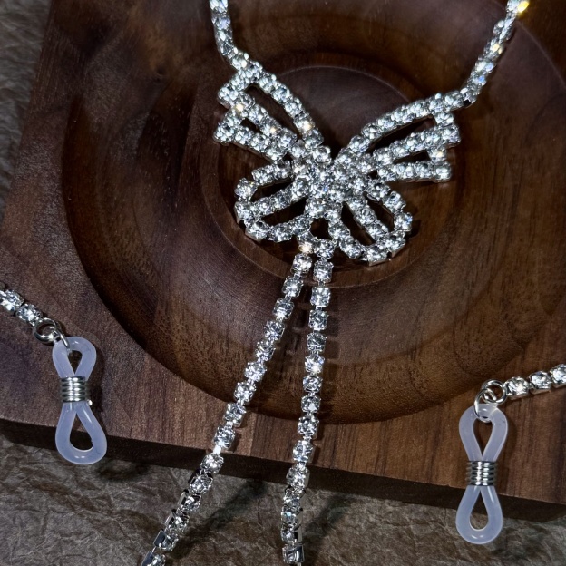 Crystal butterfly nipple chain