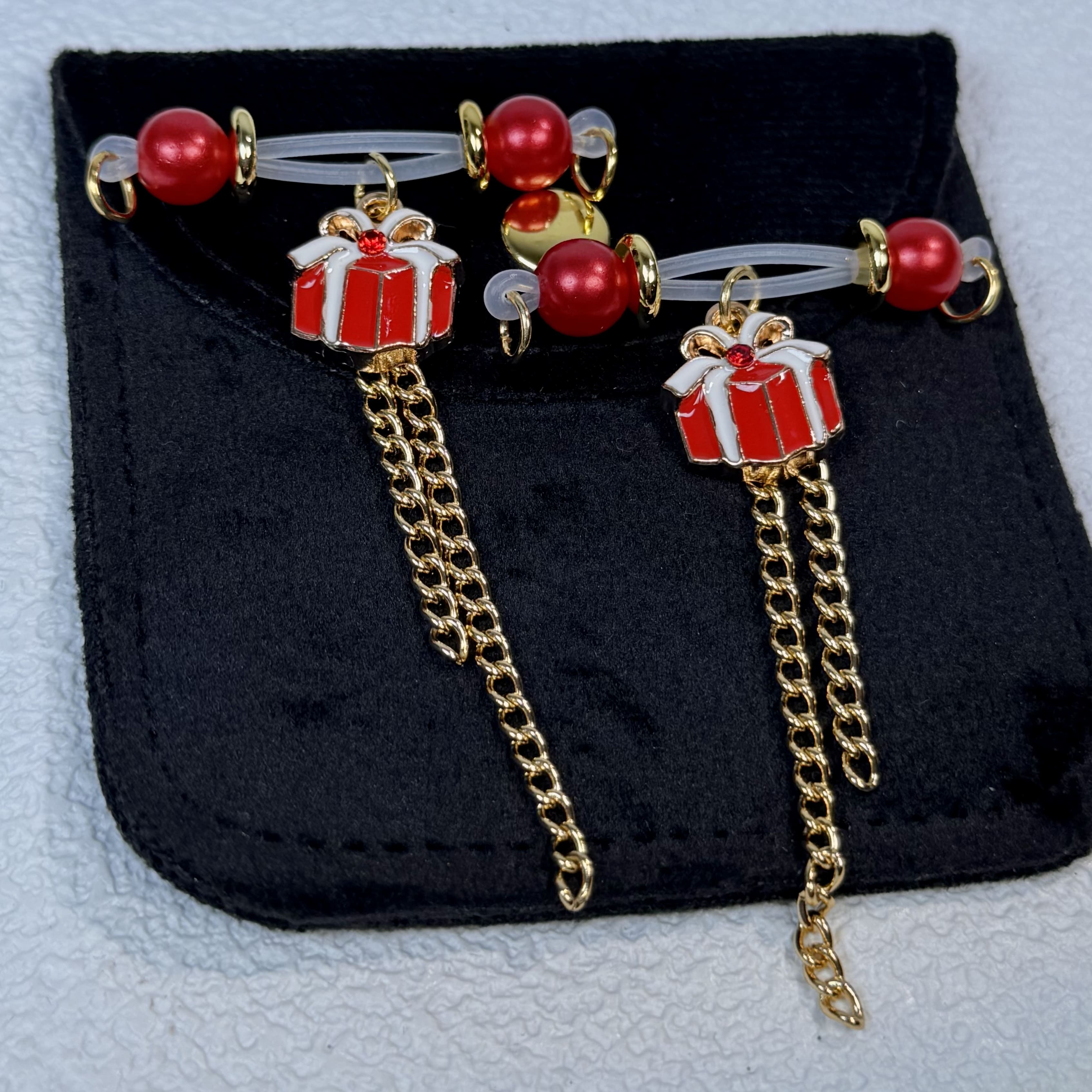 Gilded Gift Box Red Pearl Charm