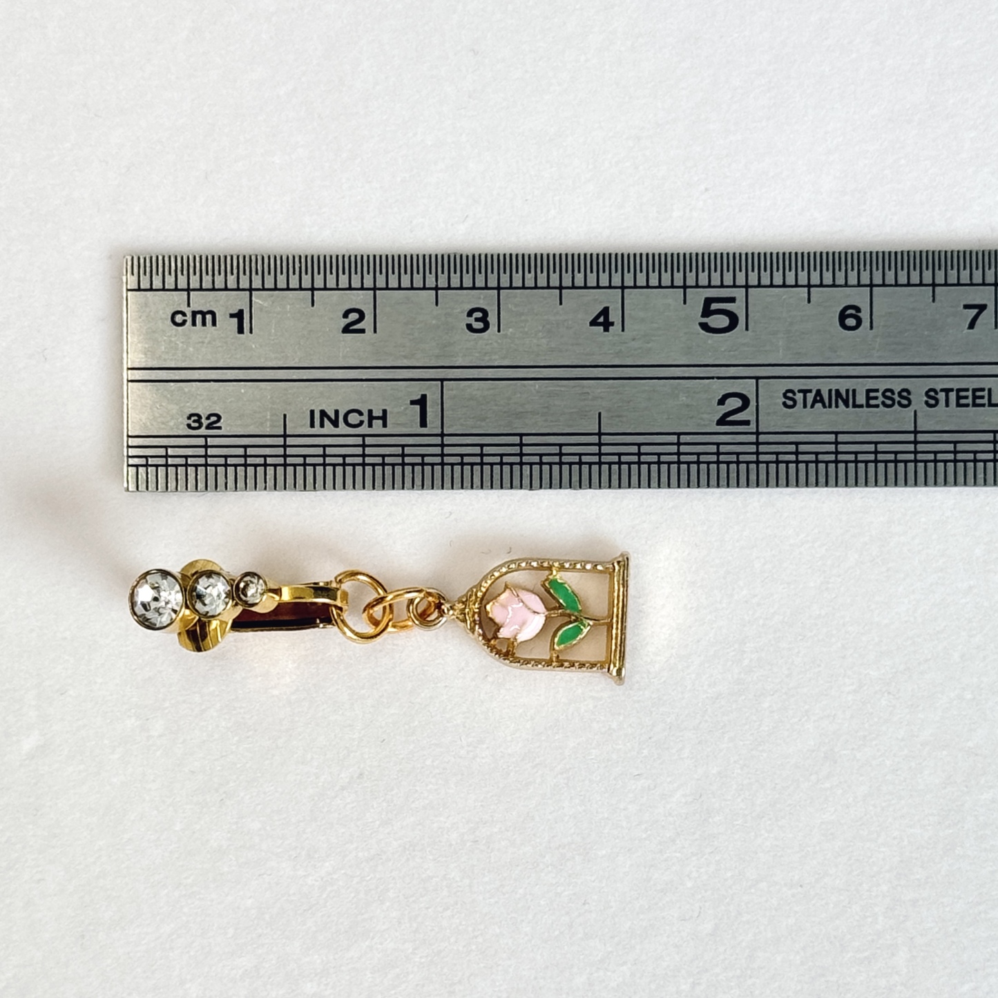 The symbolic meaning of navel jewelry