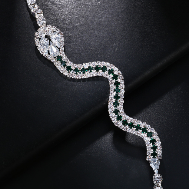 Snake-style body chain